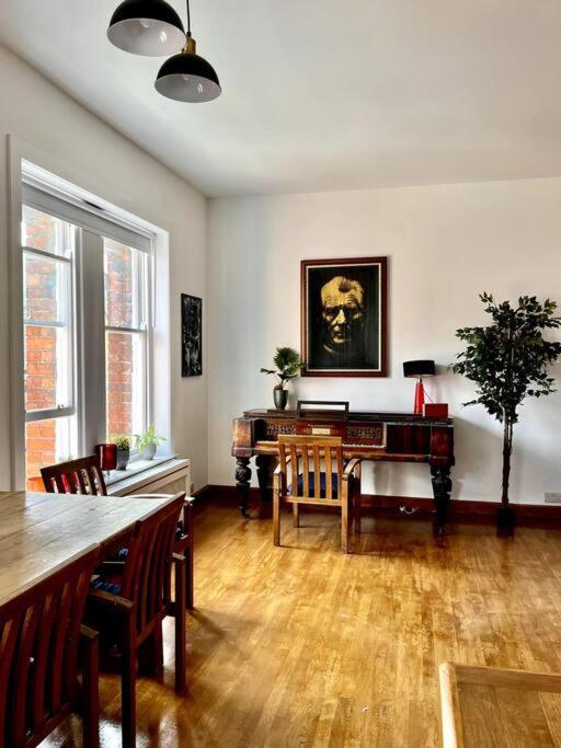 Charming City Townhouse 더블린 외부 사진